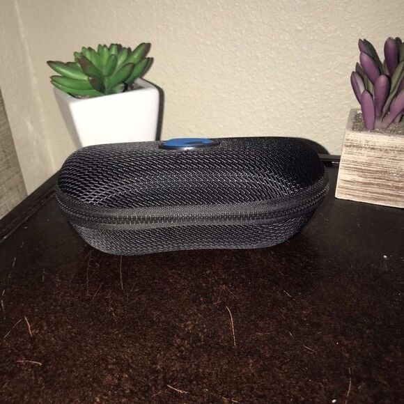 🎆 Costa Sunglasses Case - Picture 2 of 7